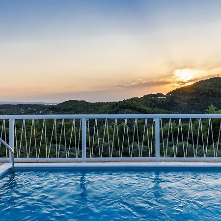Zoe Panormos (Skopelos)